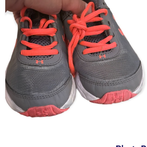 🍁5/$25 Little girls size 11.5 Under Armour sneakers good condition - Picture 3 of 7